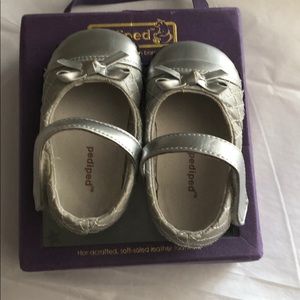 Pediped Baby Naomi silver 6- 12 mths handcrafted